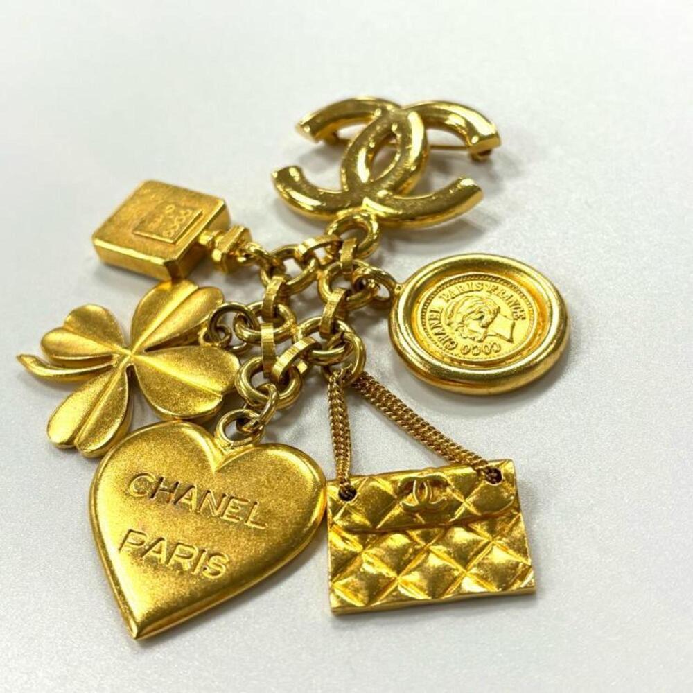 CHANEL Vintage Gold Logo Brooch - Picture 5 of 8